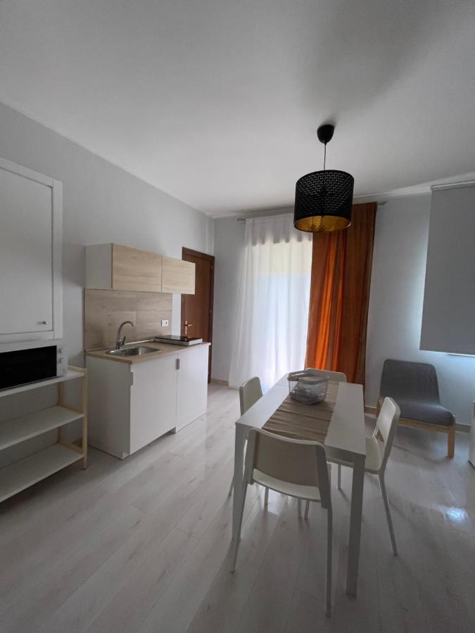 Апартаменти Casa XXI Aprile Ізола-делле-Фемміне Екстер'єр фото