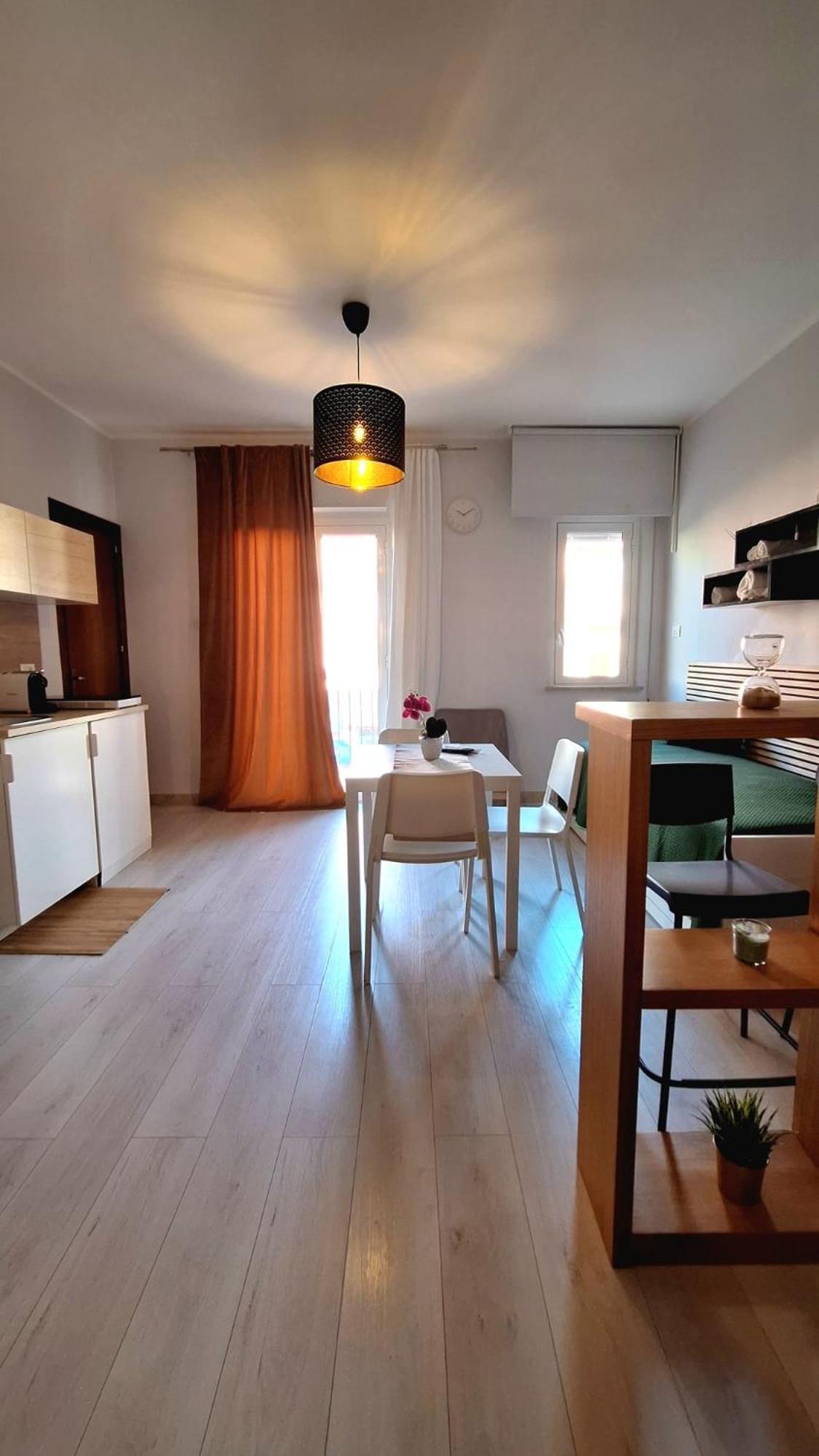 Апартаменти Casa XXI Aprile Ізола-делле-Фемміне Екстер'єр фото